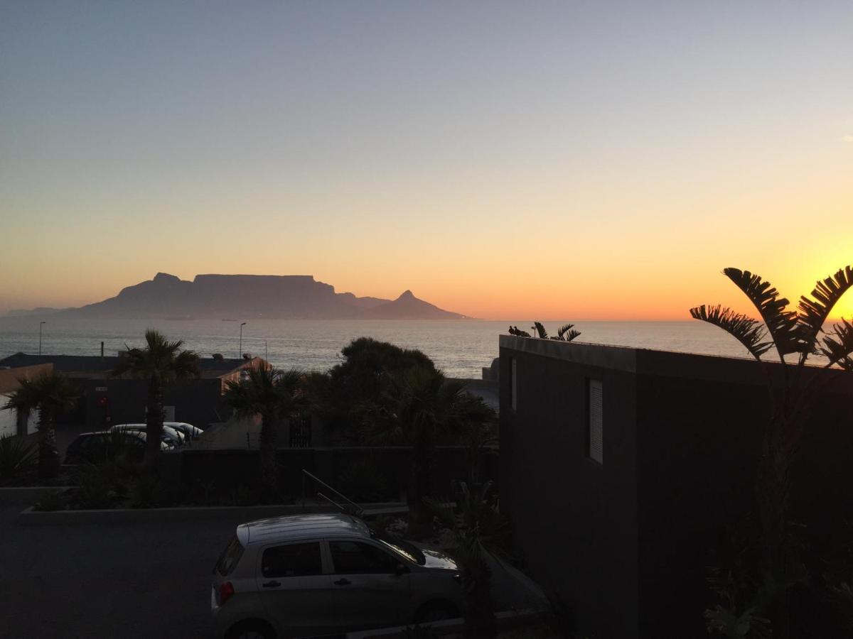 Heaven On Earth - Blouberg Beachfront Self-Catering Apartment Блубергстранд Екстериор снимка