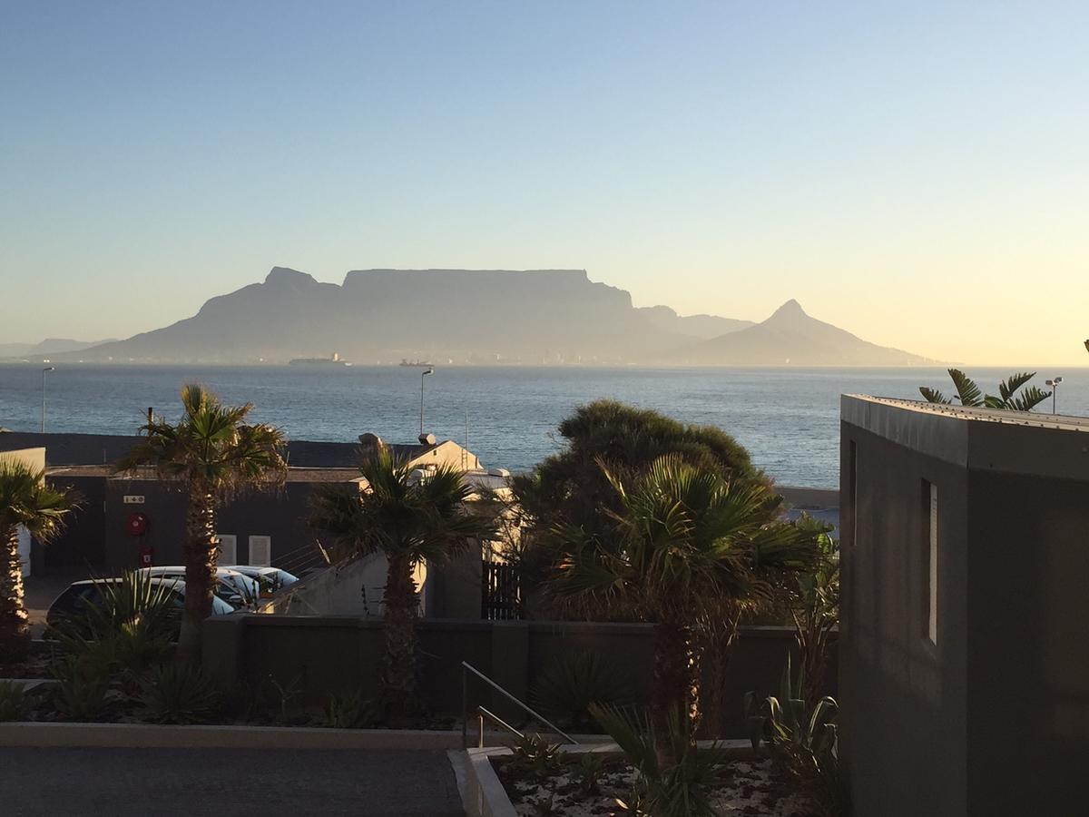 Heaven On Earth - Blouberg Beachfront Self-Catering Apartment Блубергстранд Екстериор снимка